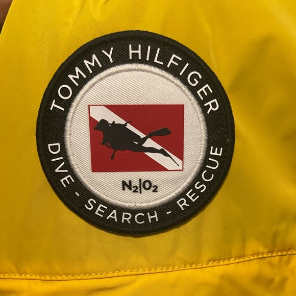 NWT - Diver Vest by Tommy Hilfiger Yellow Sailing Dive Charter
Vest - Picture 5 of 5